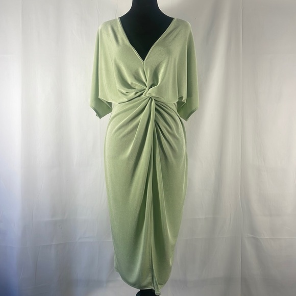 Fashion Nova Dresses & Skirts - Light Green,Twist Front Batwing Sleeve Split Thigh Midi Dress Dress,large